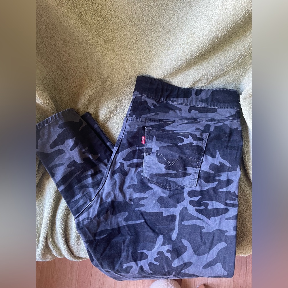 LEVI’S Leggings
